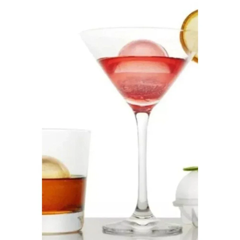 Plastic Ice Molds Round, 4 Pack, New